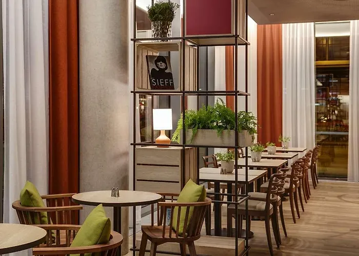Intercityhotel Frankfurt Hbf Hotel 4*